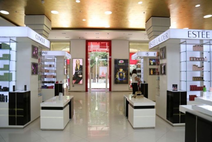 Buradan mal alan müştərilər, ikinci dəfə mağazaya qayıdırlar