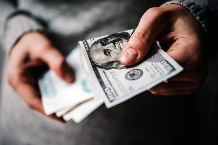 Rusiyadan Azərbaycana göndərilən pullar artıb