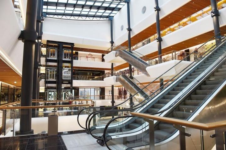 İlham Əliyev Ticarət Mərkəzilə tanış oldu