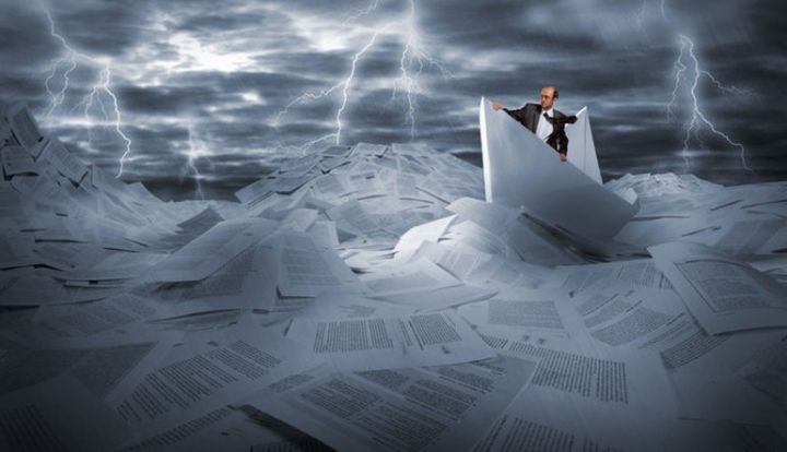 Bankların başı üzərində qara buludlar dolaşır - Gəlir yaratmaqda çətinlik çəkirlər 