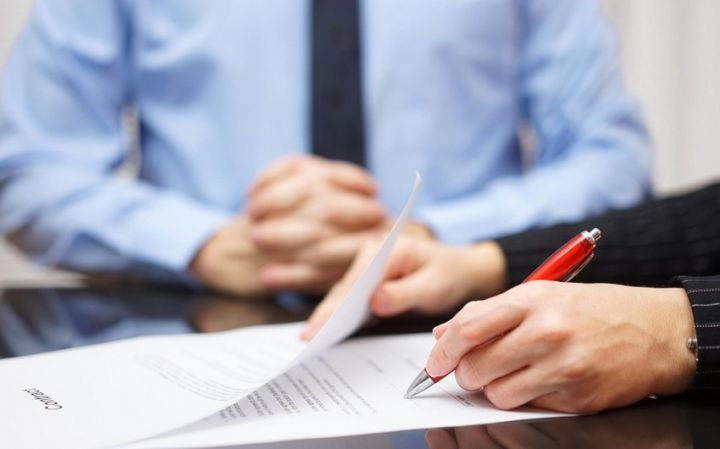 “Yeni Çinar Hotel Company”  bölündü