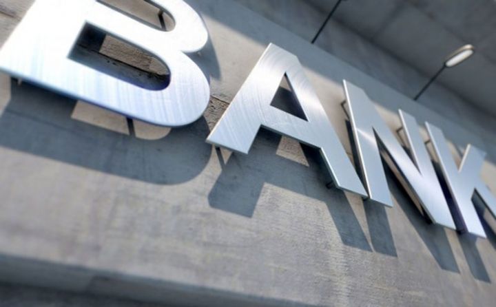24 bank mənfəət, 2 bank zərər açıqladı