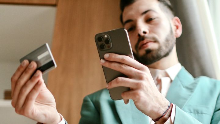 Bankların mobil bankçılıq xidmətləri "gizli müştəri" vasitəsilə qiymətləndiriləcək, reytinq hazırlanacaq