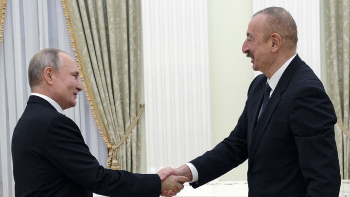 Əliyevin Putinlə təkbətək görüşü olub