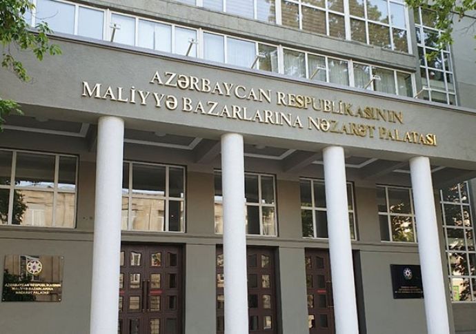 Palata 2 təşkilatın lisenziyasını ləğv etdi 