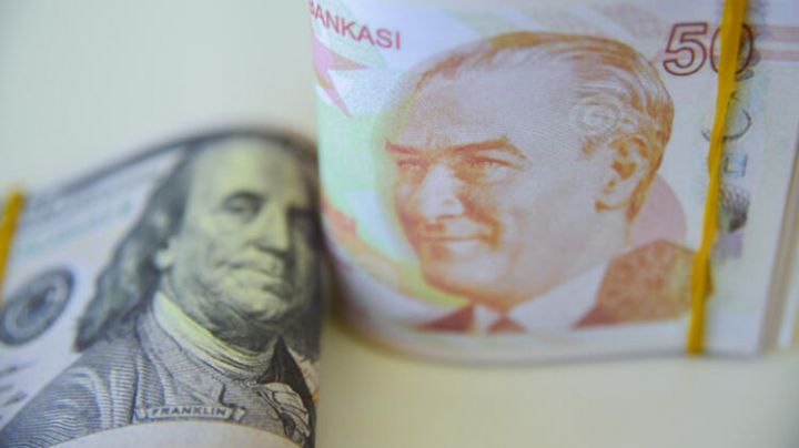 Güclənən ABŞ valyutası Dolar/TL məzənnəsinə təsir edir