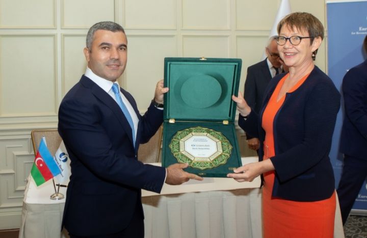 “EBRD”nin prezidenti və “Bank Respublika”nın rəhbərliyi növbəti irihəcmli müqavilə imzalayıb